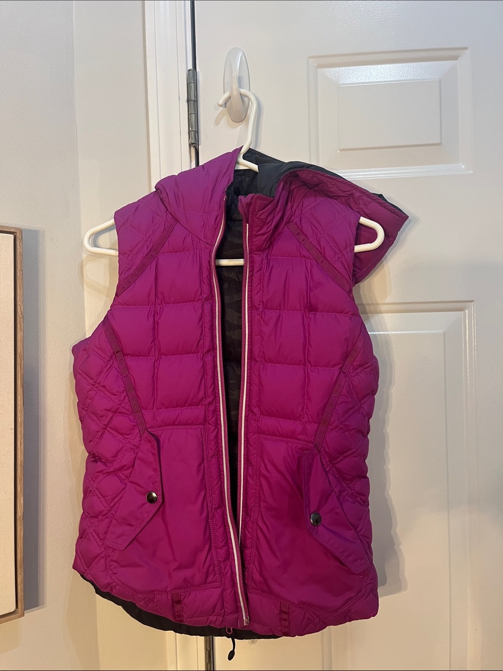 Ivivva Girls' reversible Reflective detail Goose Down Hooded Quilted Vest